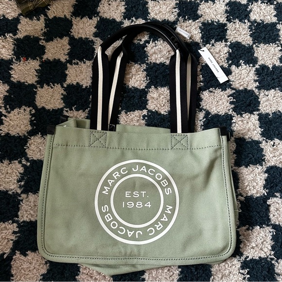 BRAND NEW with tags  Marc Jacobs Tote - Picture 1 of 7